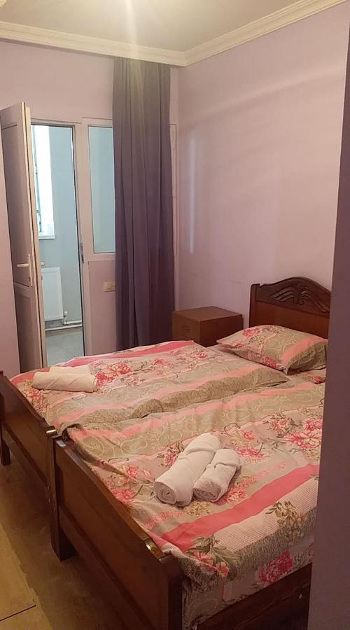 Lost Inn Kazbegi Hostel Экстерьер фото