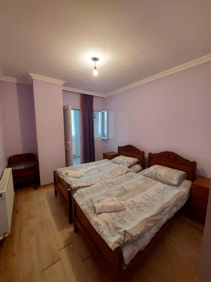 Lost Inn Kazbegi Hostel Экстерьер фото