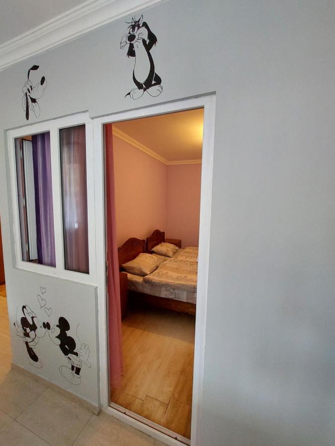 Lost Inn Kazbegi Hostel Экстерьер фото