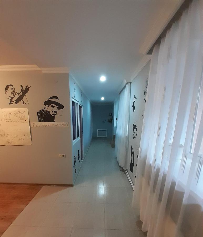 Lost Inn Kazbegi Hostel Экстерьер фото